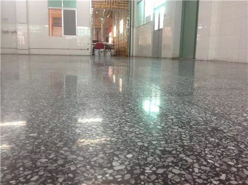 地下車庫地坪擁有四大優異性能！